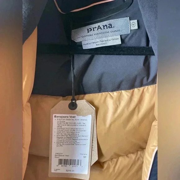 Prana Banjaara Vest | Black | Medium - Picture 7 of 8
